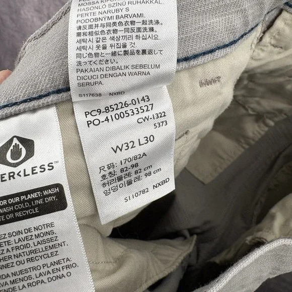 Levis XX Chino Pants Mens 32x30 Gray Standard Taper Warm - Picture 8 of 9